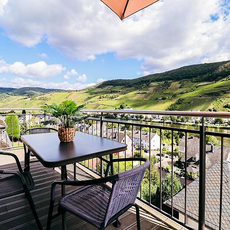 Sky Apartment, Blick Zur Mosel, Grosser Balkon, Kaffeemaschine, Smart Tv Zell an der Mosel Exterior photo